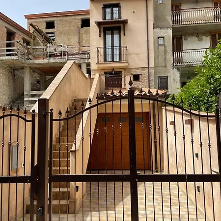 La Vie En Rose 4* Fondi