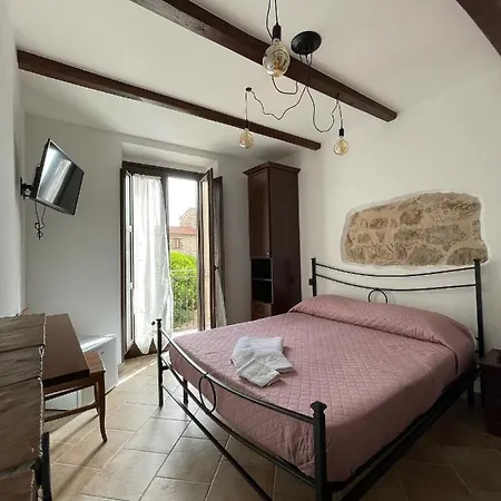 La Vie En Rose Bed & Breakfast Fondi