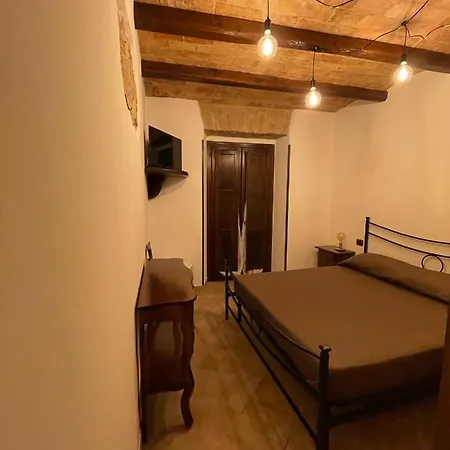 La Vie En Rose Bed & Breakfast 4*