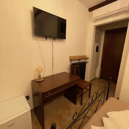 La Vie En Rose 4* Fondi